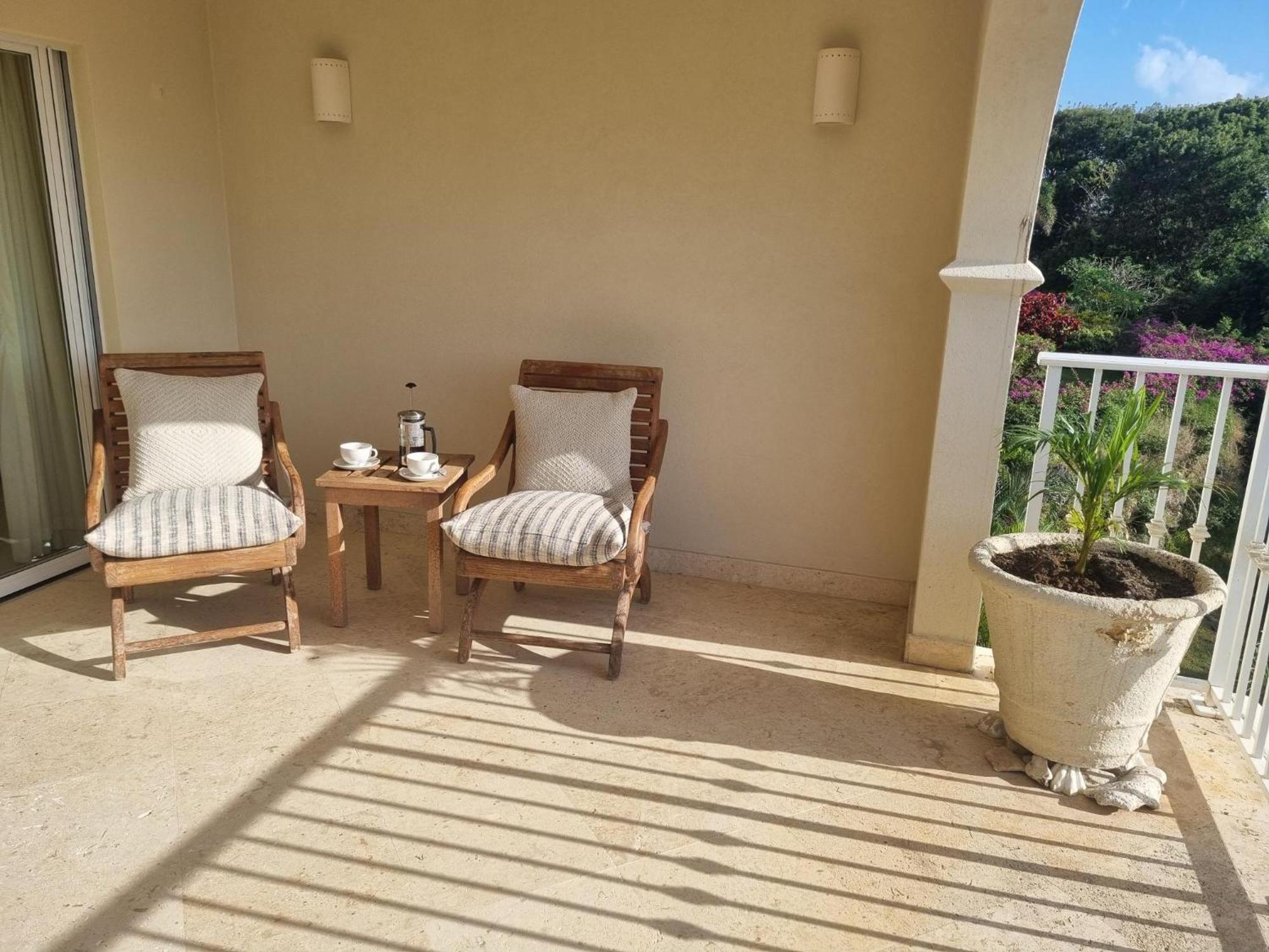 Royal Apartments 1 Bedroom Apartment Sea Views Saint James Kültér fotó