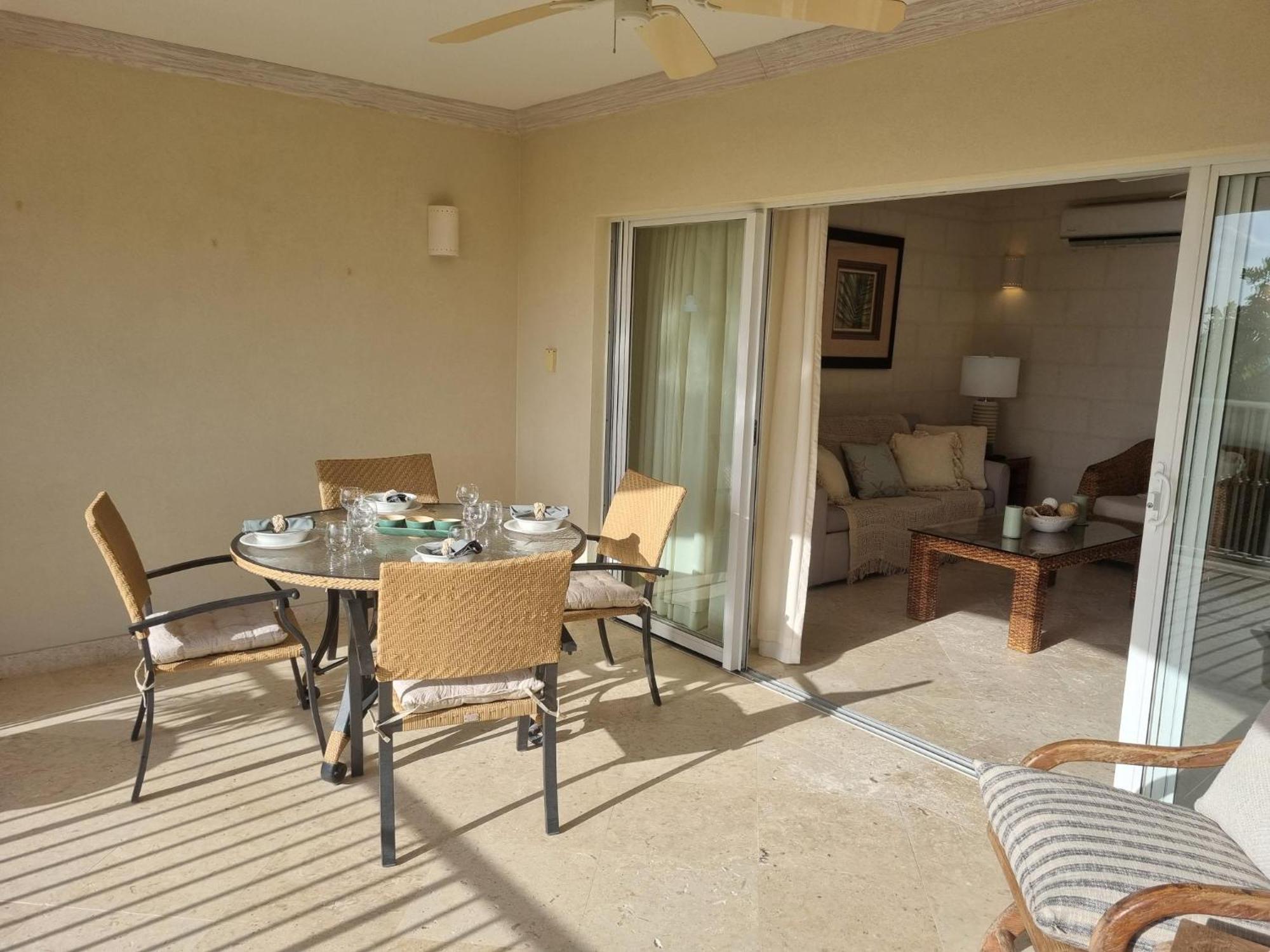 Royal Apartments 1 Bedroom Apartment Sea Views Saint James Kültér fotó